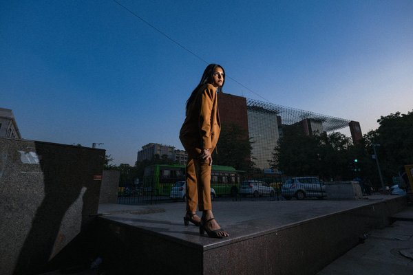 Comment accessoiriser une tenue décontractée avec style?